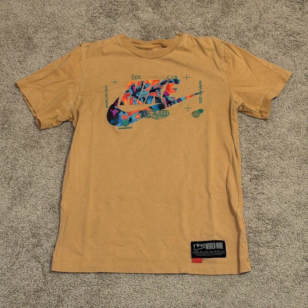 Nike The Nike Tee Men's Tan Graphic Crew Neck Tee S DX1057-722